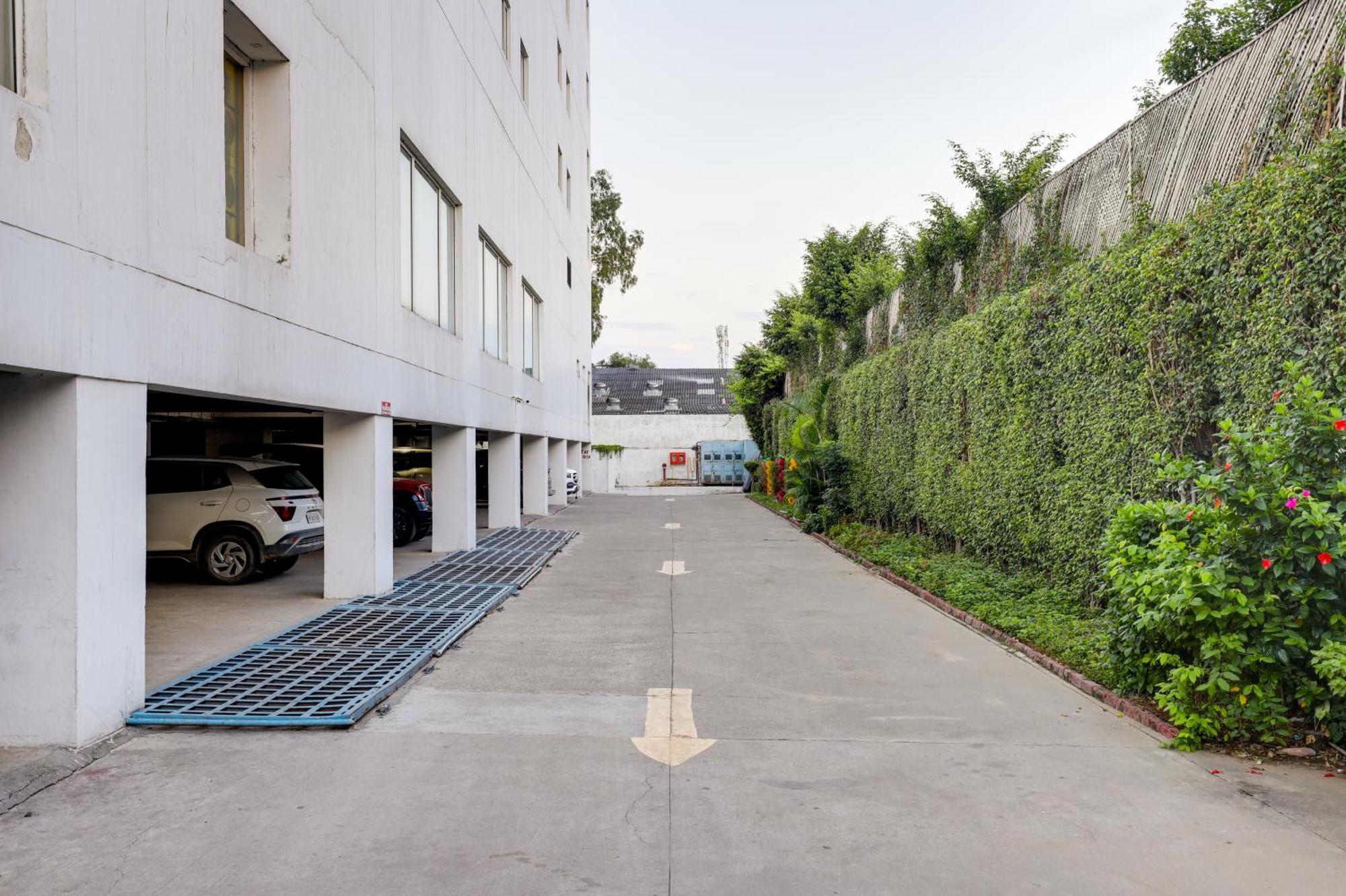 Lemon Tree Hotel จัณฑีครห์ ภายนอก รูปภาพ